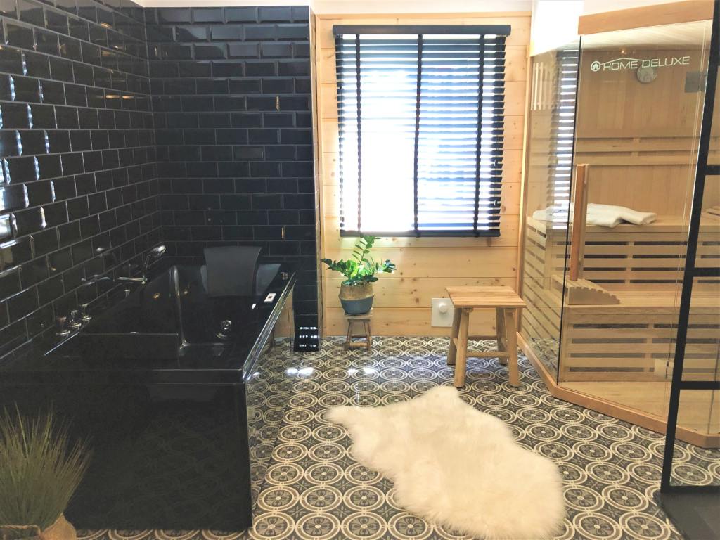 Alpenliebe Appartement 5 Inzell - Modernes Bad mit Sauna und Whirlpool